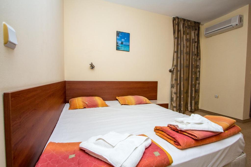 Salena Hotel Primorsko Habitación foto